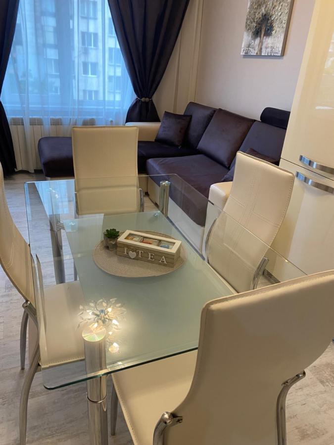 Iva Luxury Apartament Ruse Ngoại thất bức ảnh